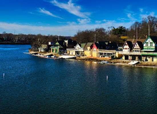 pennsylvania/southeastern-pennsylvania/attraction/boathouse-row