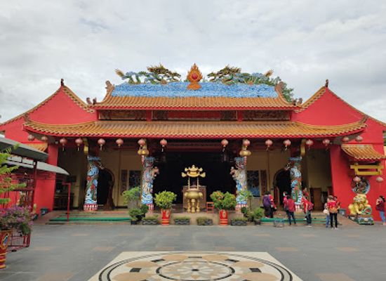 indonesia/banten/attraction/vihara-avalokitesvara