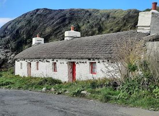 isle-of-man/peel/attraction/niarbyl-beach