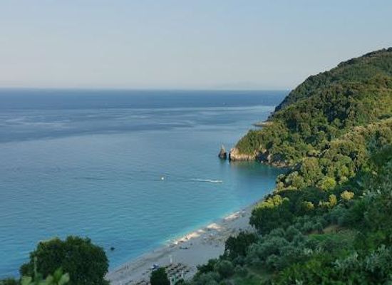 greece/volos/attraction/agii-saranta-beach
