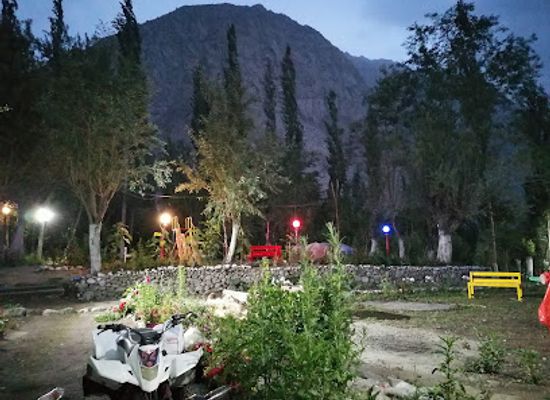 pakistan/skardu/attraction/shalimar-park-skardu
