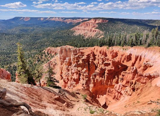utah/dixie-national-forest/attraction/duck-creek-visitor-center
