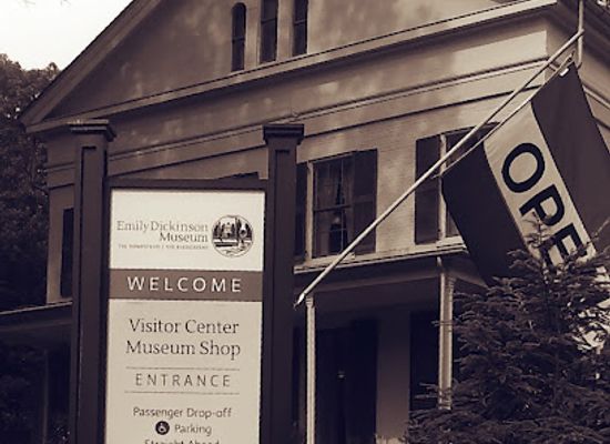 massachusetts/hampden-county/attraction/emily-dickinson-museum