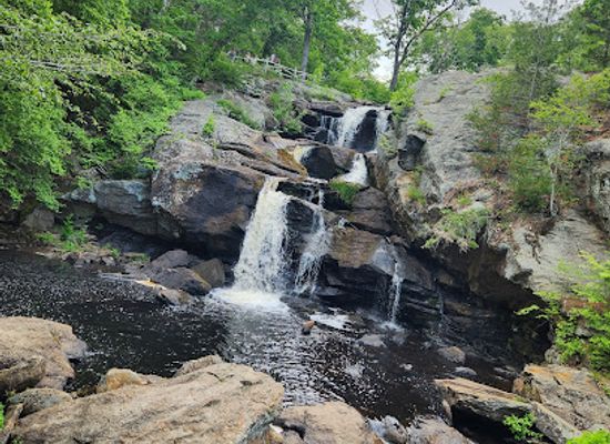 connecticut/windham-county/attraction/devil-s-hopyard-state-park