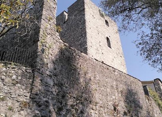 switzerland/ticino/attraction/torre-del-soccorso-del-barbarossa