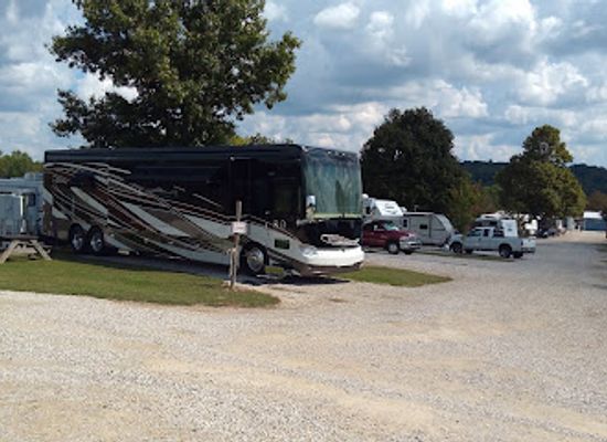 indiana/the-hoosier-national-forest/attraction/painter-creek-camp-resort