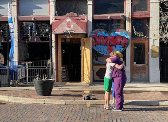 ohio/dayton/attraction/ned-peppers-bar