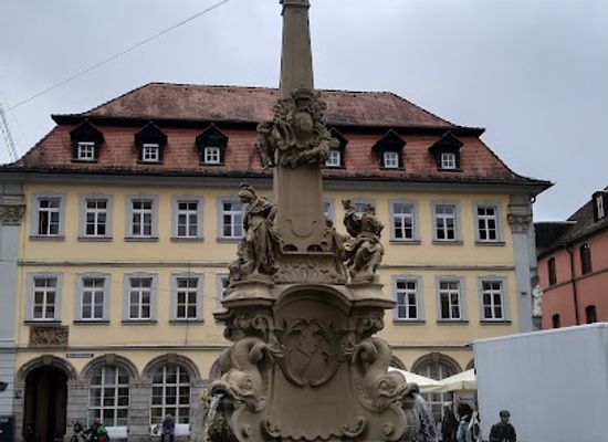 germany/wurzburg/altstadt/attraction/four-tubes-fountain