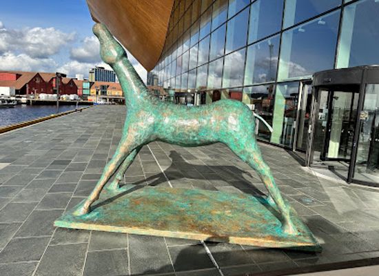 norway/kristiansand/attraction/horse-statue