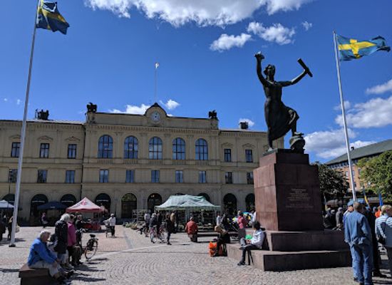 sweden/varmland/landmark/peace-monument