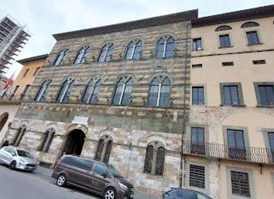 italy/lucca/attraction/palazzo-gambacorti