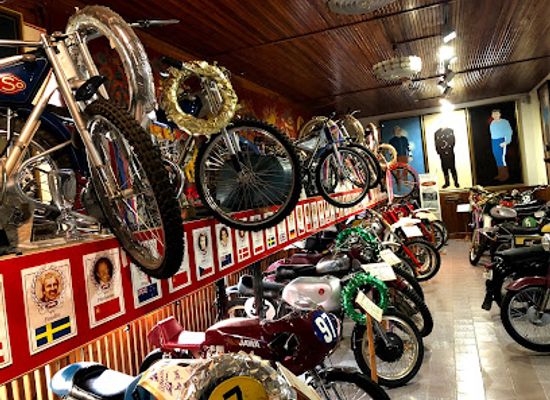 czechia/central-bohemia/attraction/motorcycle-museum-konopiste