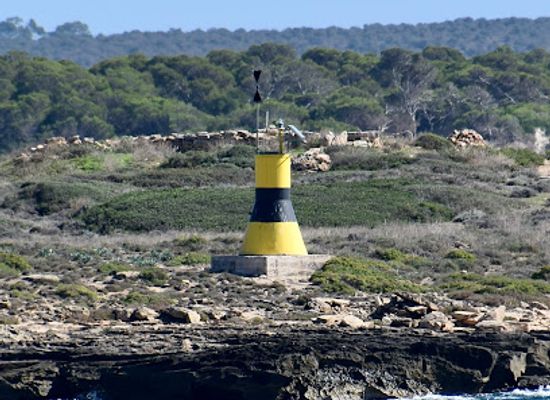 spain/balearic-islands/attraction/far-na-guardis