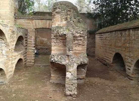 italy/rome/attraction/catacombs-of-vigna-randanini
