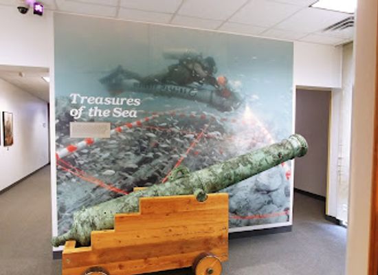 delaware/sussex-county/attraction/treasures-of-the-sea-exhibit-delaware-technical-community-college