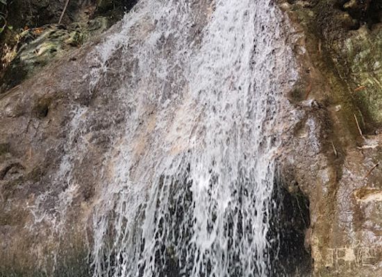 philippines/northern-mindanao/attraction/kalubihon-falls