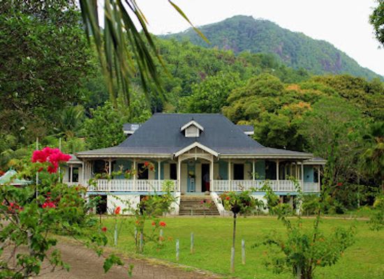 seychelles/beau-vallon/attraction/domaine-de-val-des-pres-craft-village