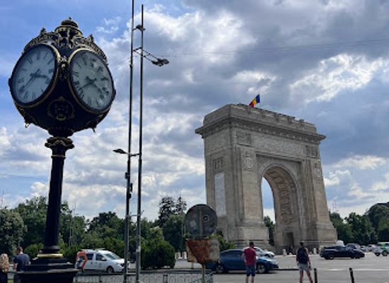 romania/muntenia/attraction/the-triumphal-arch