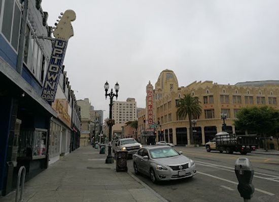 california/oakland/attraction/henry-j-kaiser-memorial-park