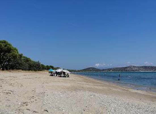 greece/athens/attraction/schinias-beach