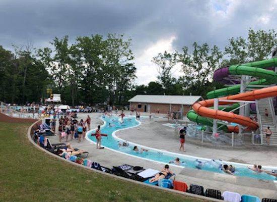 indiana/the-ohio-river-valley/attraction/river-run-family-water-park