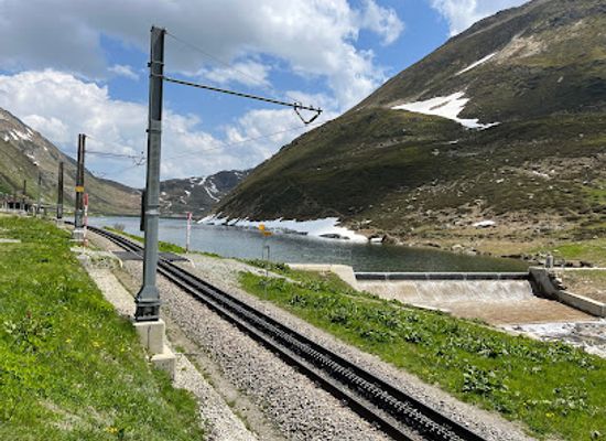 switzerland/andermatt/attraction/talsperre-oberalpsee