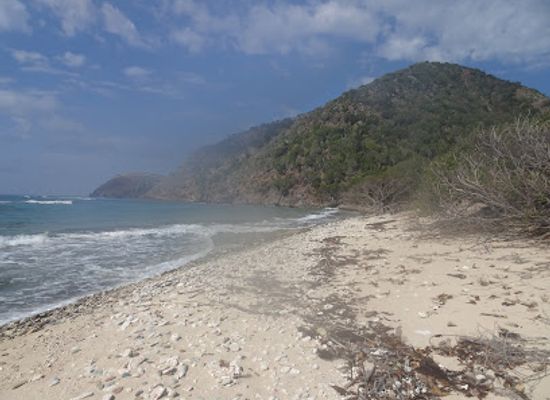 antigua-and-barbuda/bolands/attraction/winter-hill-beach