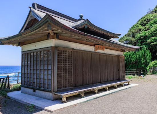 japan/kai/attraction/statue-of-young-kukai