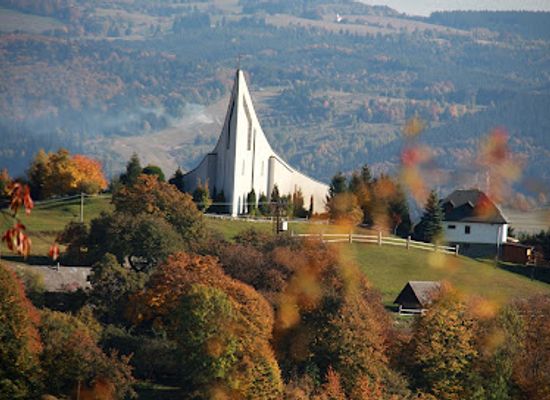 slovakia/podpolanie/attraction/kostol-panny-marie-fatimskej