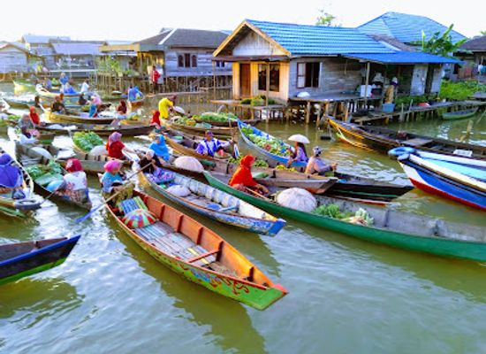 indonesia/south-kalimantan/attraction/lok-baintan-floating-market