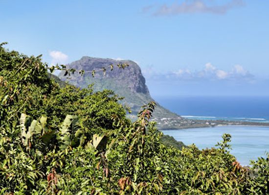 mauritius/grand-port/attraction/chamarel-view-point