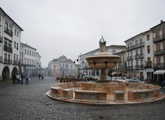 portugal/evora/attraction/centro-historico-de-evora