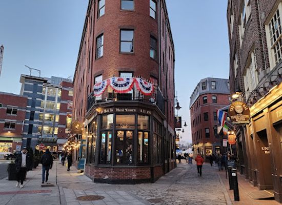 massachusetts/boston/downtown/attraction/the-boston-stone