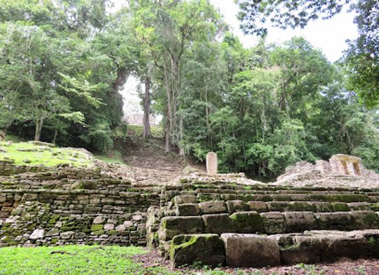 mexico/lacandon-jungle/attraction/zona-arqueologica-de-yaxchilan