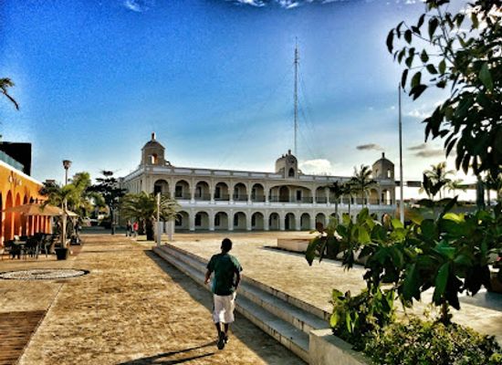 mexico/veracruz/boca-del-rio/attraction/zocalo-boca-del-rio