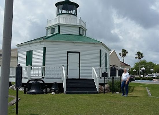 texas/gulf-coast/attraction/halfmoon-reef-lighthouse