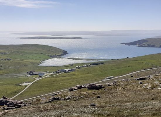 united-kingdom/shetland/attraction/beorgs-of-housetter-standing-stones