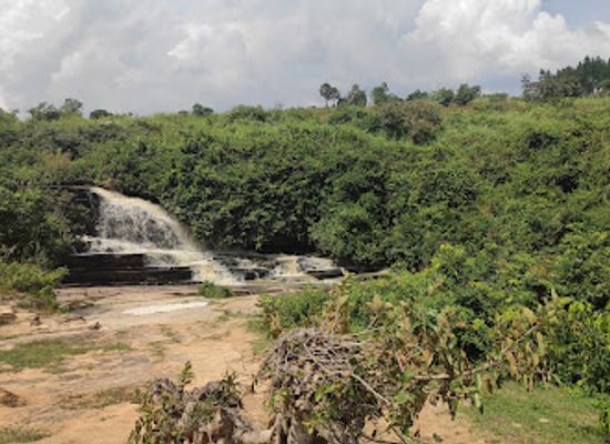 uganda/west-nile/attraction/miriadua-falls