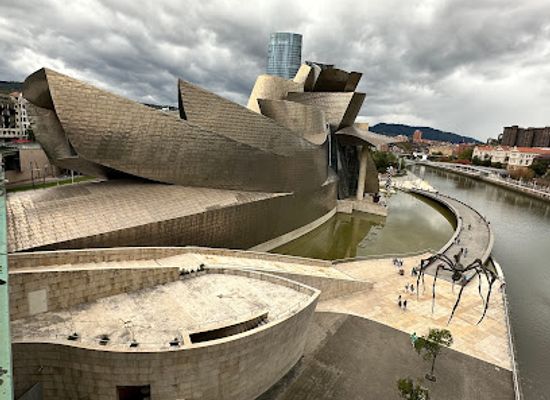 spain/bilbao/attraction/ponte-salbeko-mendebaldeko-eskailera