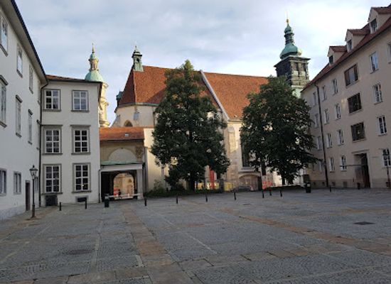 austria/graz/st-leonhard/attraction/grazer-burg