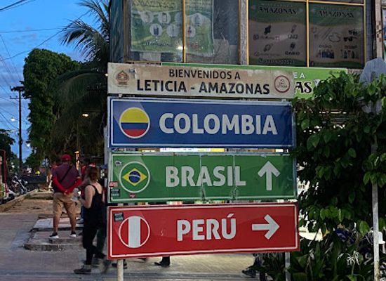 colombia/leticia/attraction/letrero-tres-fronteras-three-borders-sign