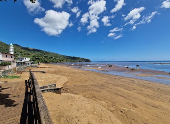 mayotte/mtsamboro/attraction/town-hall-square