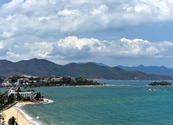 vietnam/nha-trang/tran-phu-beach/attraction/tran-phu-bridge