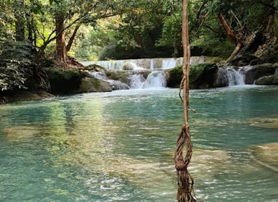 philippines/cagayan-valley/attraction/baggao-bluewater-falls-and-cave