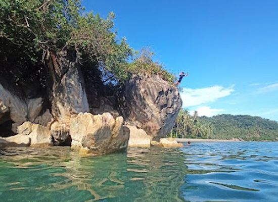 philippines/bicol-region/attraction/busdak-beach