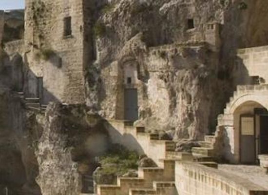 italy/matera/attraction/casa-grotta-nei-sassi-di-matera