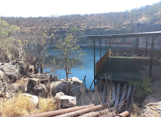 namibia/oshikoto/attraction/lake-guinas