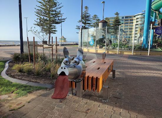 australia/adelaide/glenelg/attraction/glenelg-beach