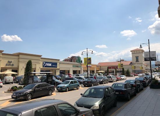 kosovo/nerodime/attraction/the-village-shopping-fun
