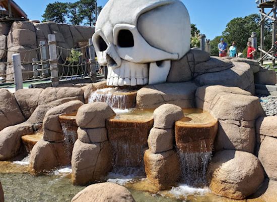massachusetts/cape-cod/attraction/skull-island-at-bass-river-sports-world